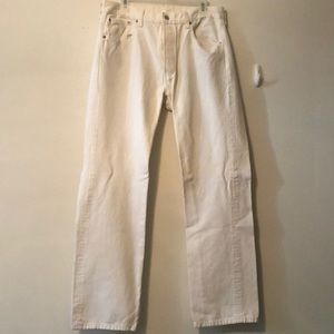 Men’s Levies buttoned fly white jeans
